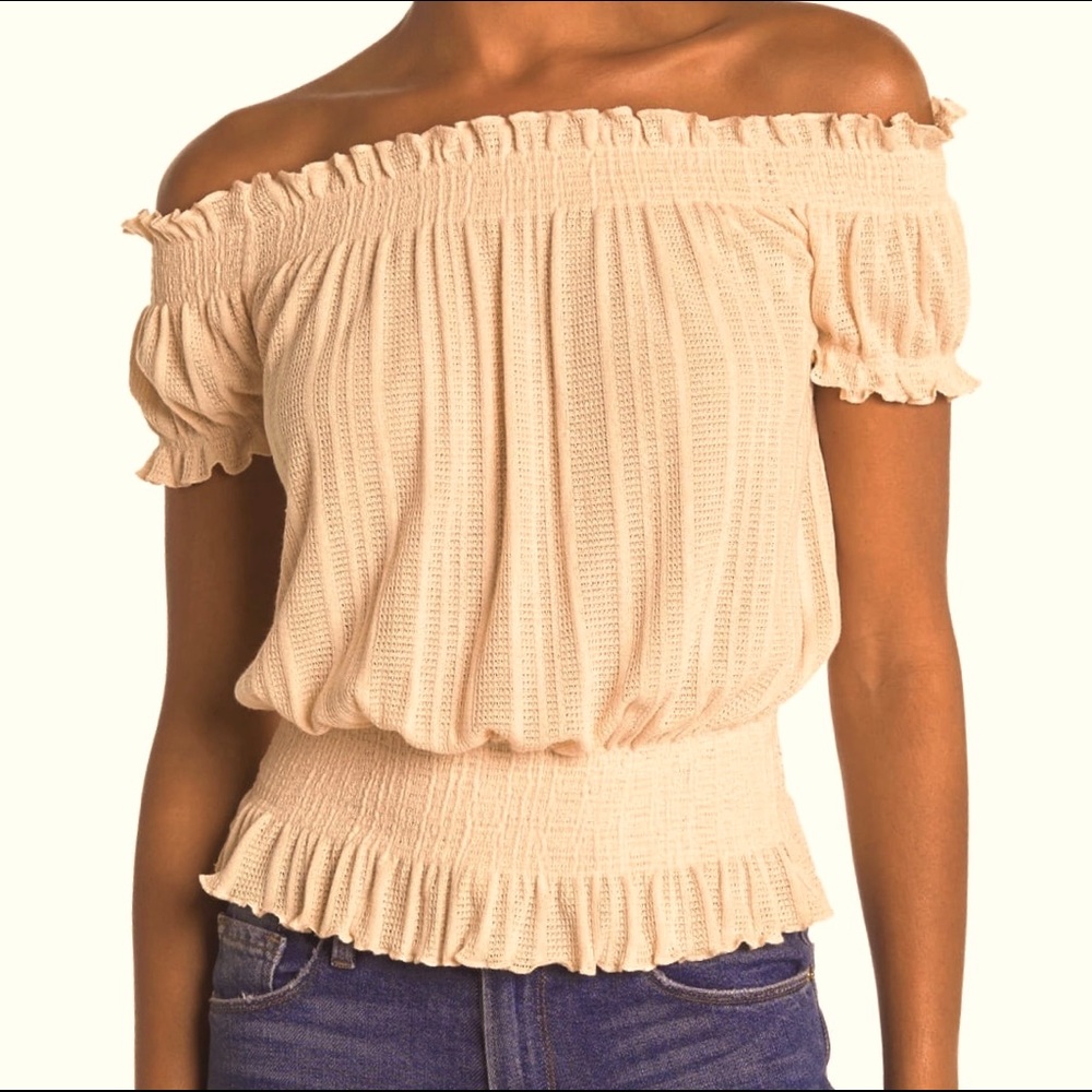 Lush Off-the-Shoulder Knit Top ✨😍😍 BRAND NEW!!